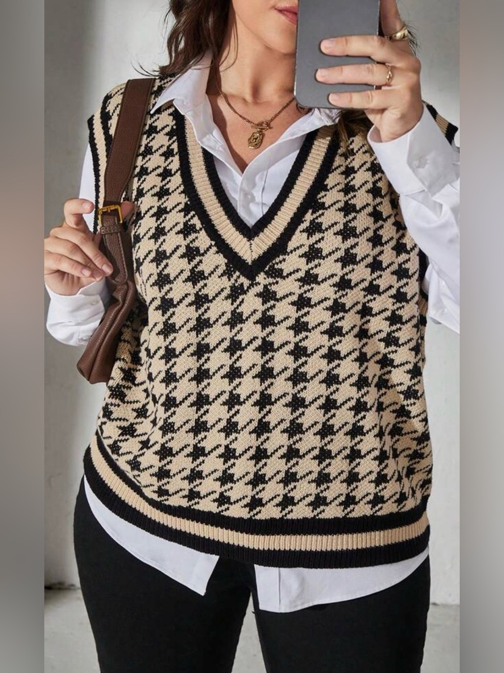 Knit Sweater Vest | Black & Beige V-Neck Preppy Academia Style Size Small